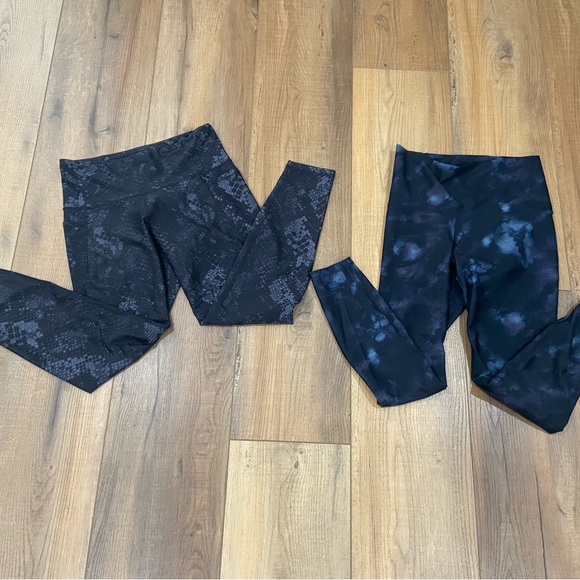 Set of 2 Old Navy Activewear Leggings-Medium - Picture 2 of 7